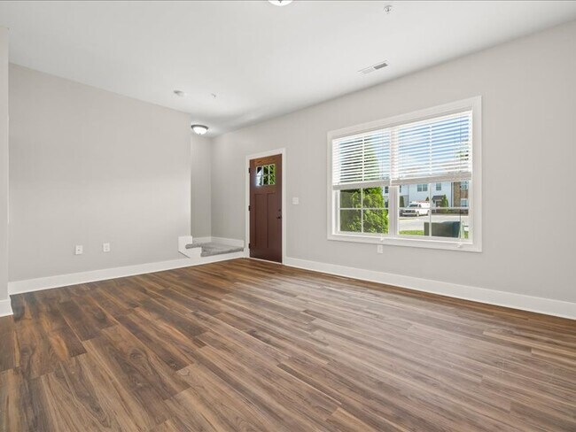 Foto del edificio - 427 Grady Way