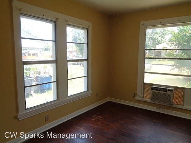 Foto del edificio - 2909-2911 W Clarendon Dr