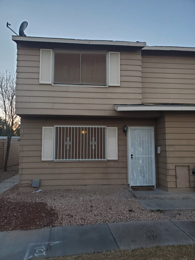 Foto principal - 592 Blue Lagoon Dr