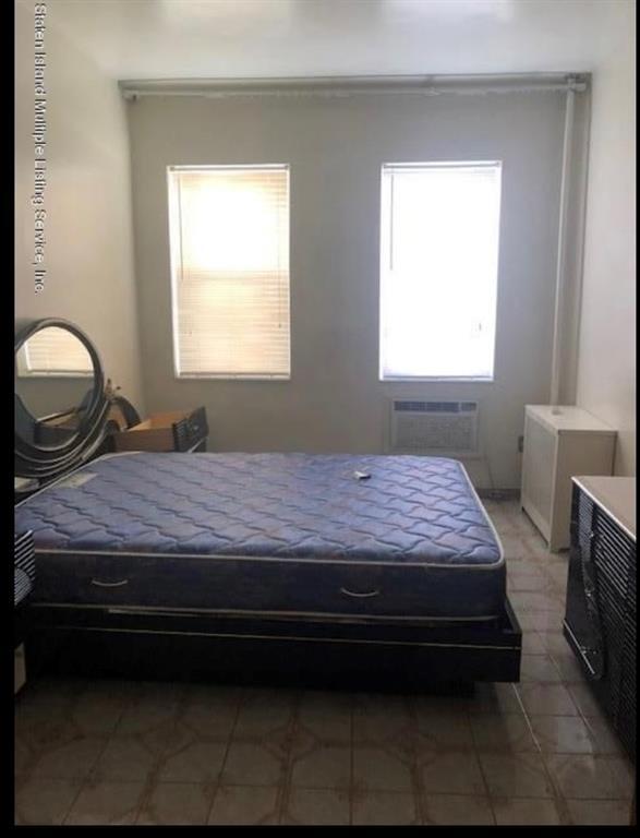 Foto del edificio - 1422 E 2nd St