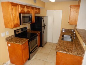 Building Photo - 12560 Equestrian Cir