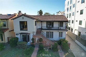 Building Photo - 915 Le Doux Rd