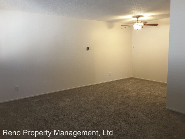 Foto del edificio - 2 br, 1 bath House - 651 Oakwood Dr Apt 4