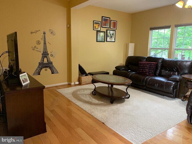 Building Photo - 26137 Lands End Dr