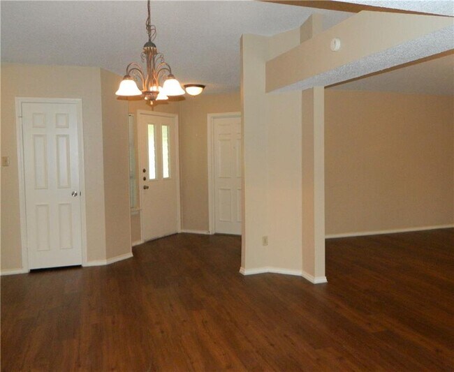 Foto del edificio - 13108 Lubbock Ln