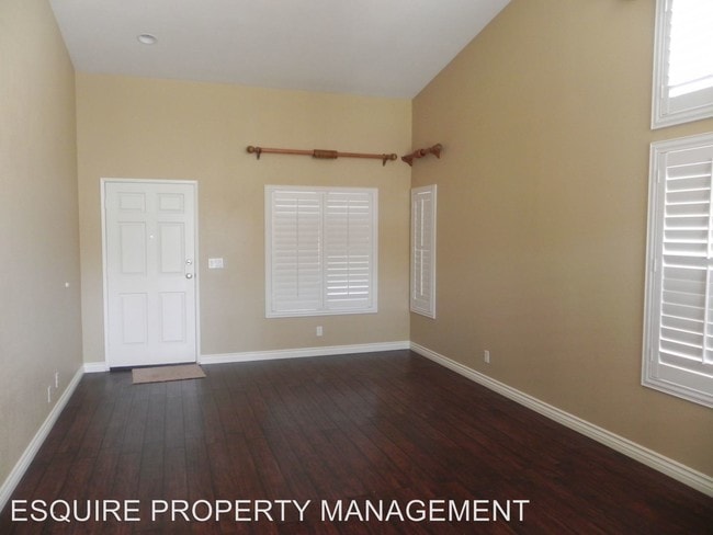 Building Photo - 3 br, 2.5 bath House - 652 PASEO DE CORTAGA
