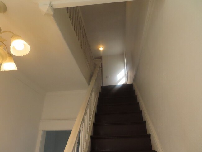 Foto del edificio - PLANNING ONLY - Mid May - Are you ready to take the next step with your business?  Commercial Hom...