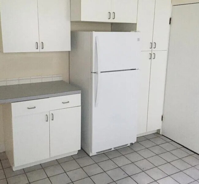 Foto del edificio - 17 Parker Hill Ave