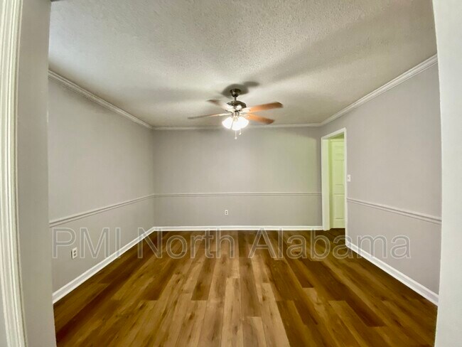 Foto del edificio - 131 Fairington Rd NW