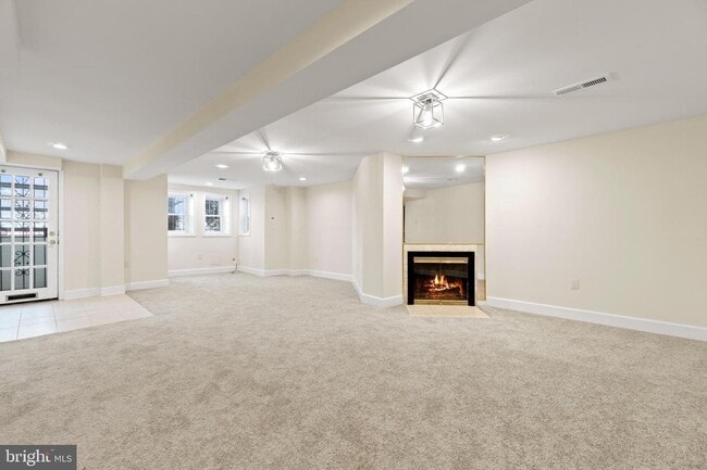 Building Photo - 1441 Pennsylvania Ave SE