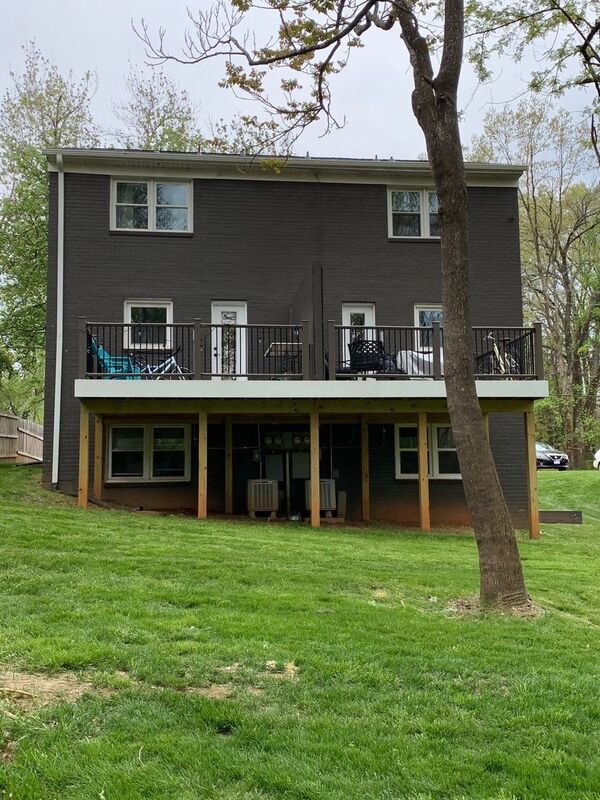 Building Photo - 253 Stribling Ave