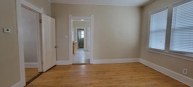 Building Photo - 2562 N Bremen St