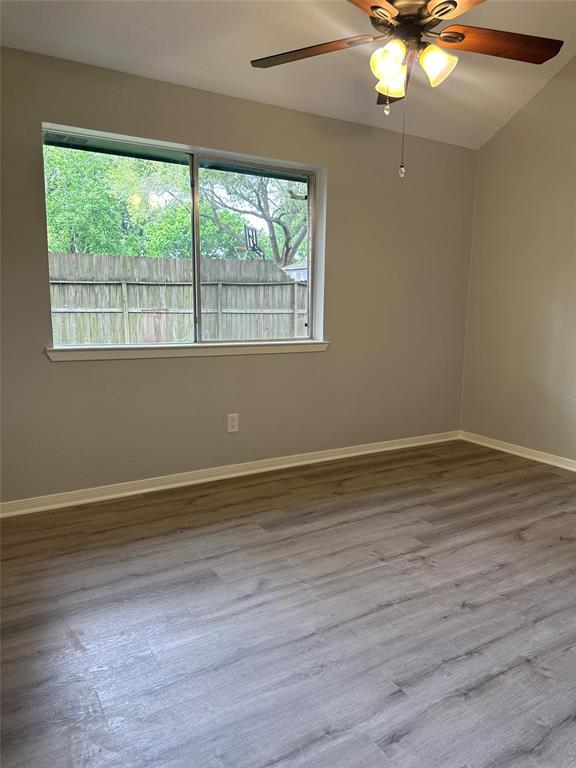 Building Photo - 510 Dawn Dr