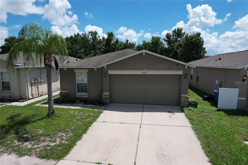 Primary Photo - 7862 Carriage Pointe Dr