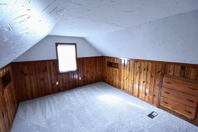 Foto del edificio - 843 Davies Ave