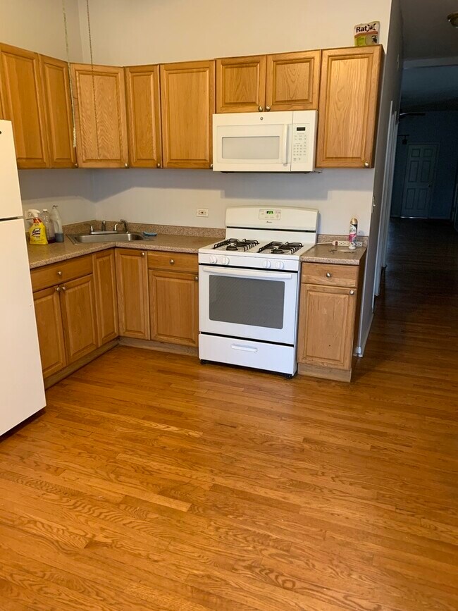 Foto del edificio - 4152 W Armitage Ave