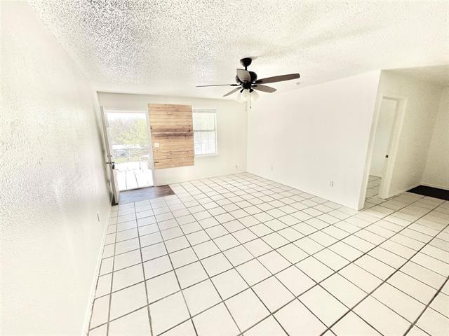 Building Photo - 7382 Cottonwood Creek Rd