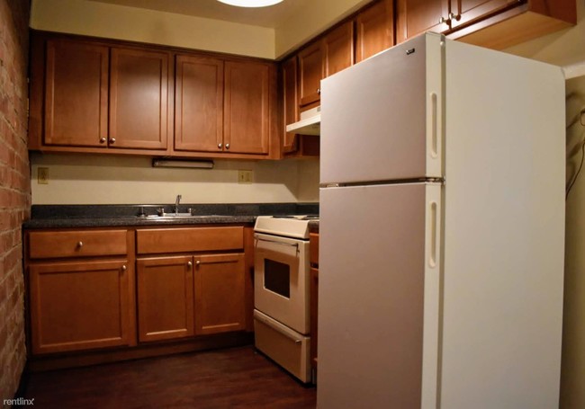 Foto del edificio - 100 Hunter Garden Ct