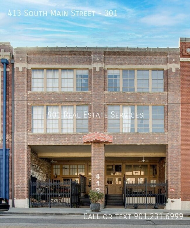 Building Photo - 413 S Main St