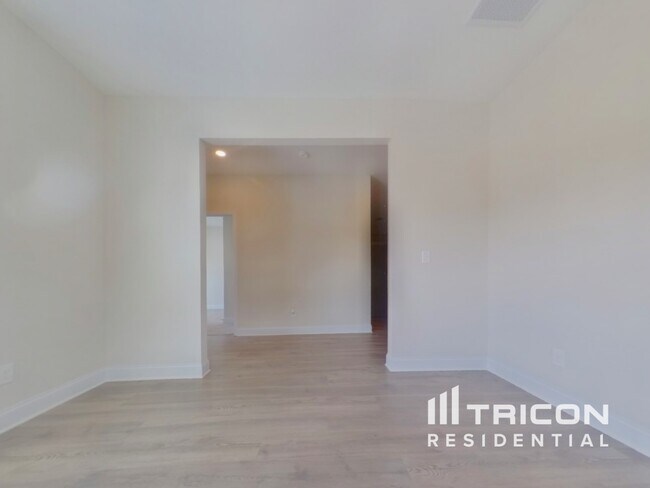 Foto del edificio - 474 Cantrell Dr