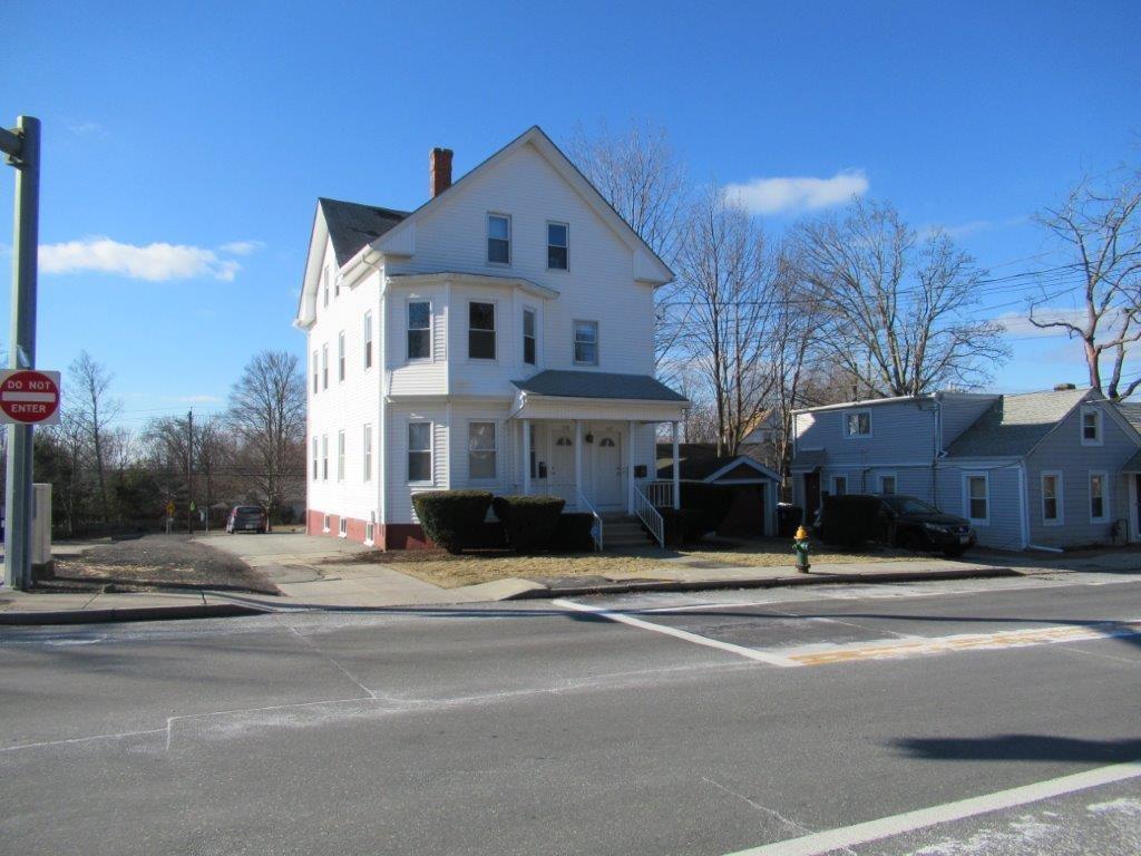 Primary Photo - 1580 Smith St
