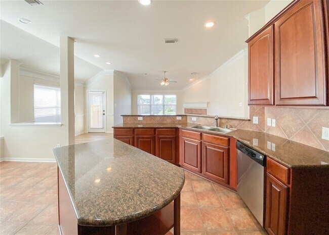 Building Photo - 5306 Tulip Glen Ct