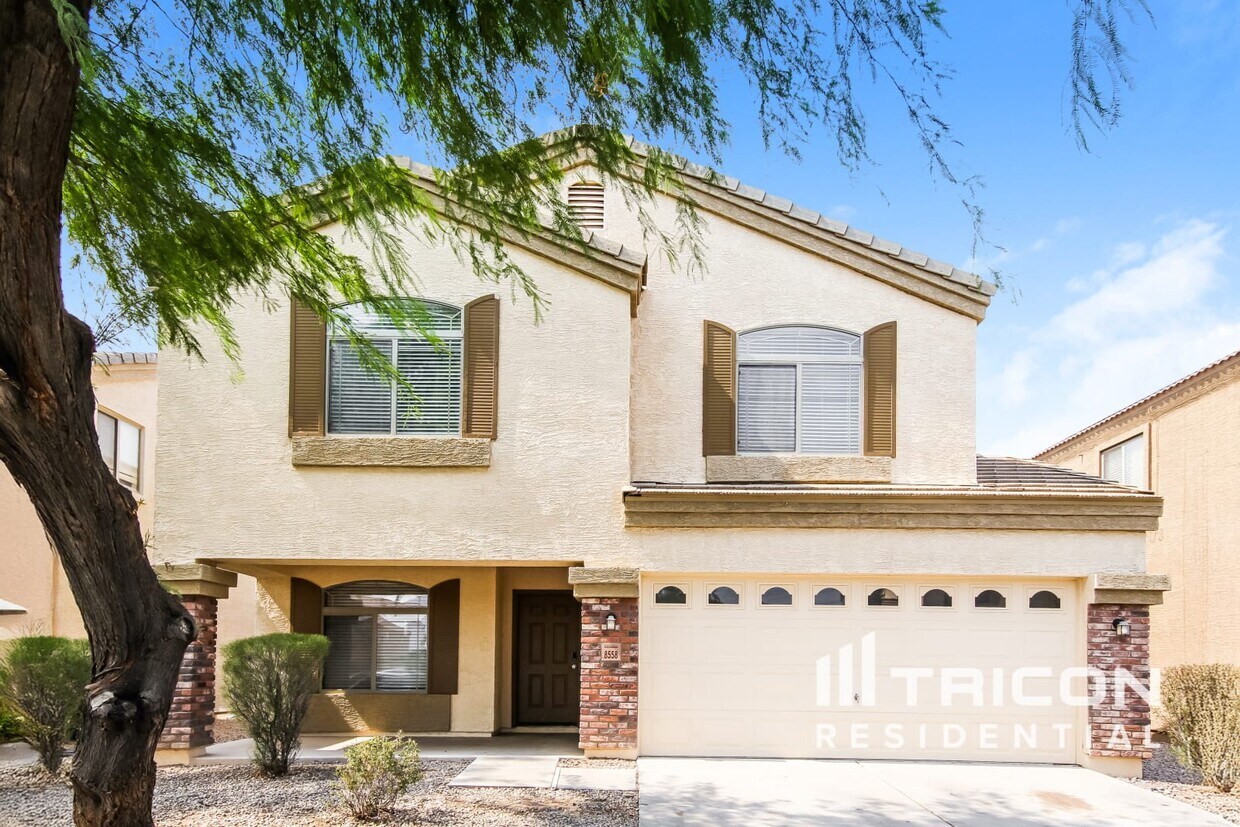 Foto principal - 8558 W Superior Ave