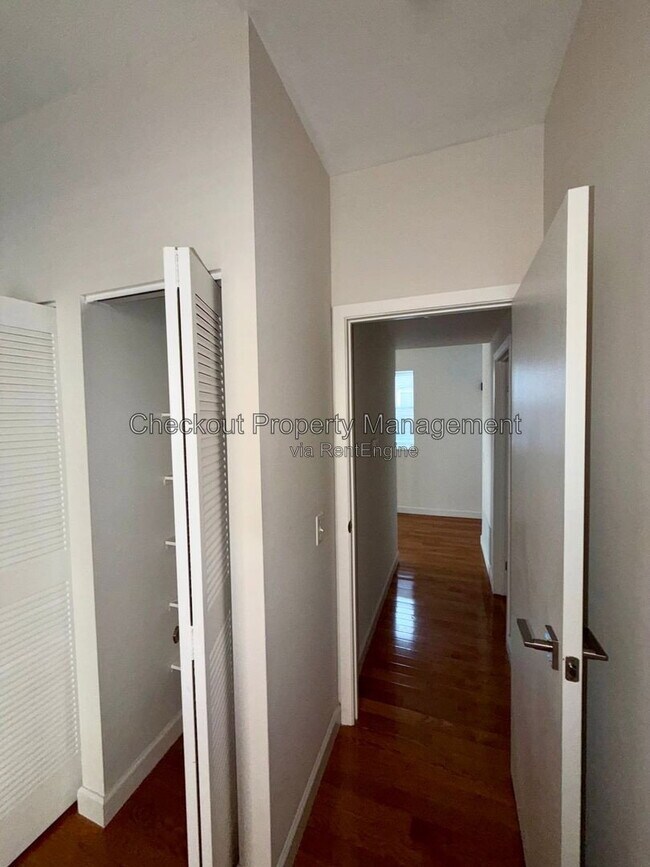 Foto del edificio - 5531 Pershing Ave