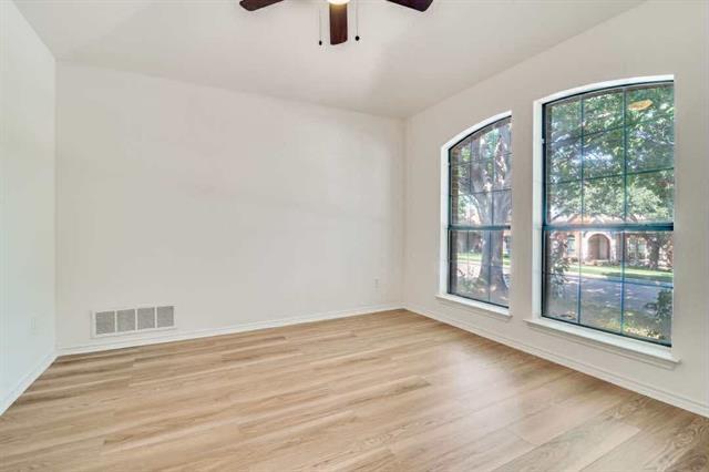 Foto del edificio - 4421 Seedling Ln