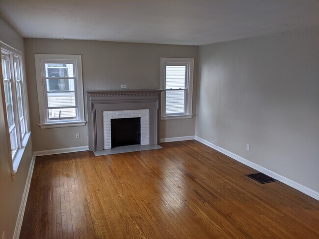 Foto del edificio - 6629 Roe St