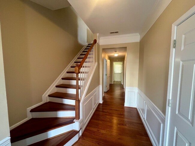 Building Photo - 413 Ruby Walk Dr