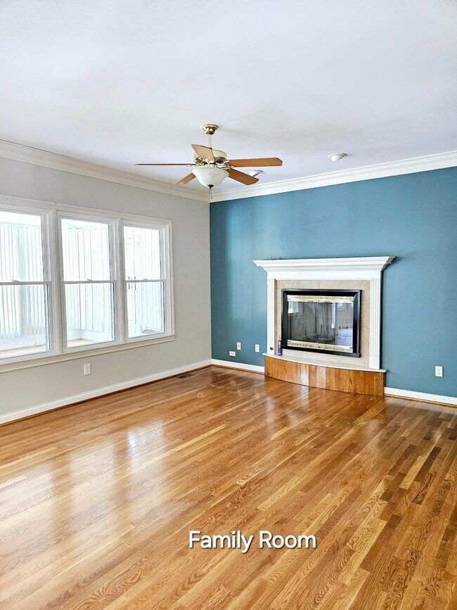 Foto del edificio - 4877 Keats Grove Ln