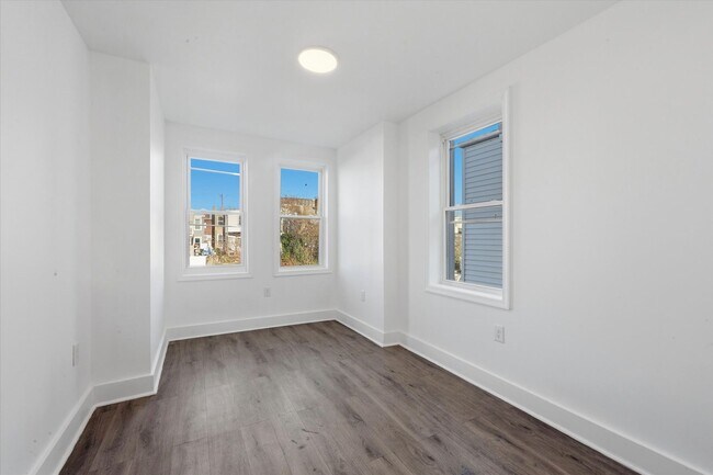 Photo - 2BR/3BA House | Central AC | Fast Approval