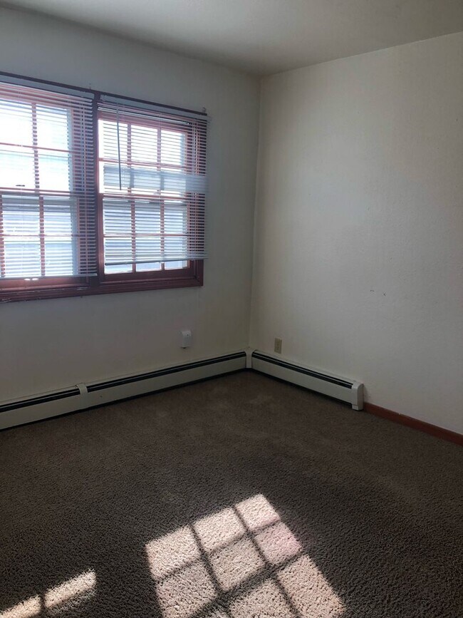 Foto del edificio - 412 E D Ave