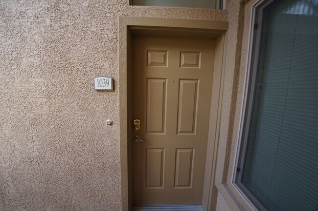 Building Photo - 8985 S Durango Dr