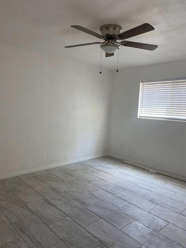 Foto del edificio - 594 Graves Ave