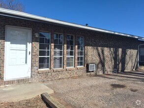 Building Photo - 3041 Sumac St