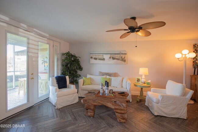 Building Photo - 432 Bouchelle Dr