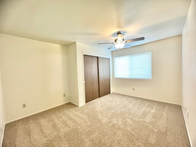 Interior Photo - Graduate Gardens
