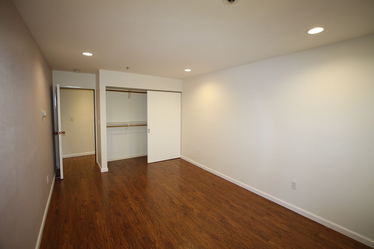 Primary Photo - 600 W 76th Ave