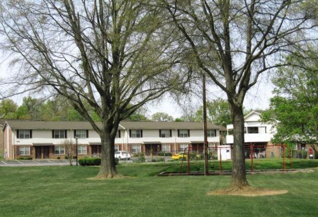 Foto del edificio - Fairmeadow Townhomes