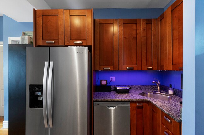 Foto del edificio - 5605 N Glenwood Ave
