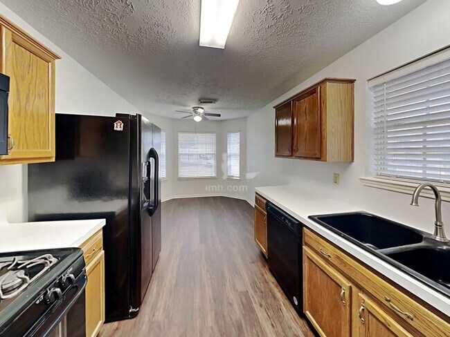 Building Photo - 16306 Jast Dr