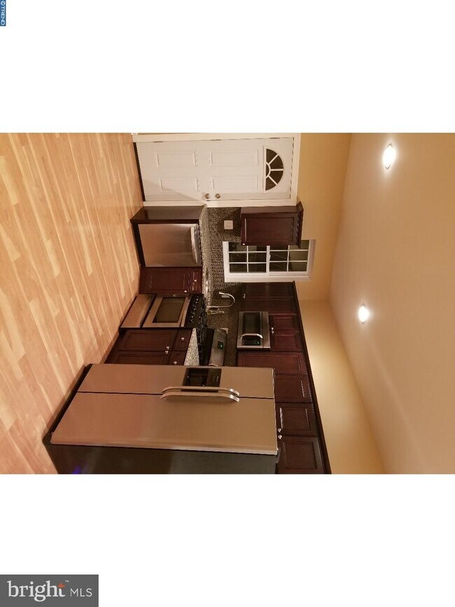 Building Photo - 1456 N 59th St