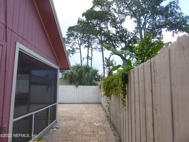 Building Photo - 14317 Coral Reef Dr S