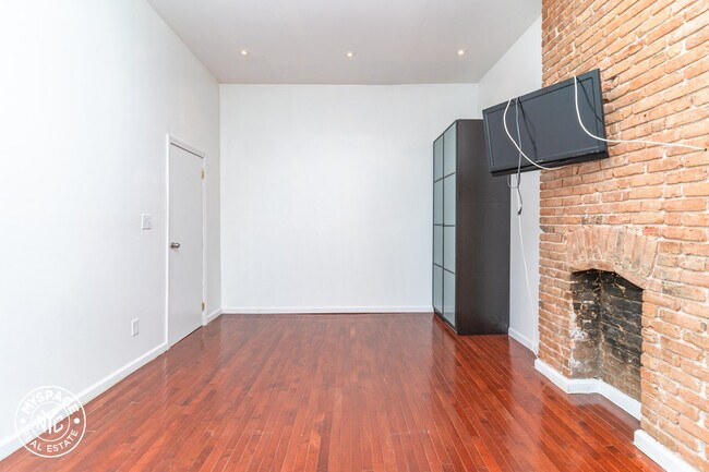 Foto del edificio - 115 Harman St