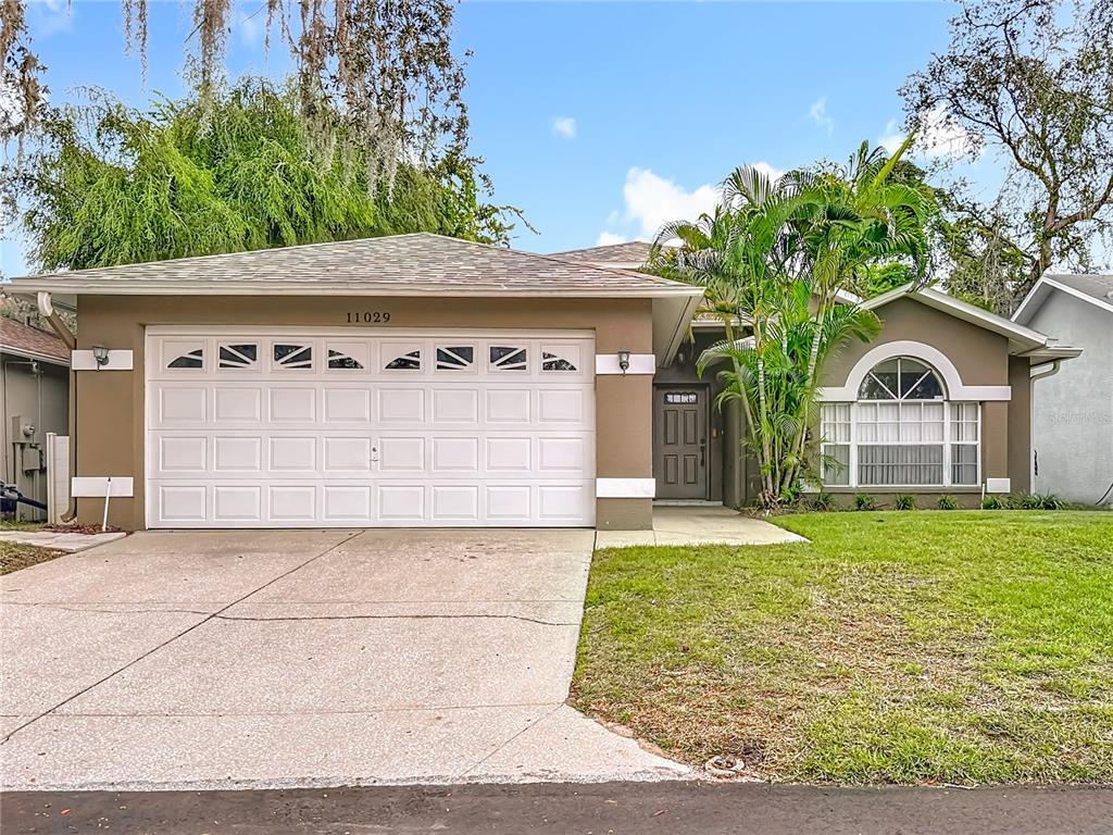 Foto principal - 11029 Bentwood Ct