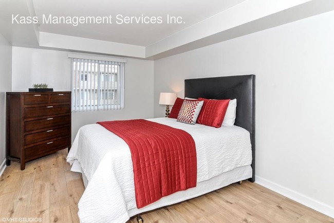 Foto del edificio - 15938 Le Claire Ave