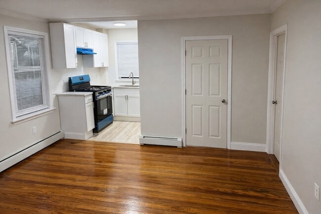 Photo - 37 Perry St Apartment