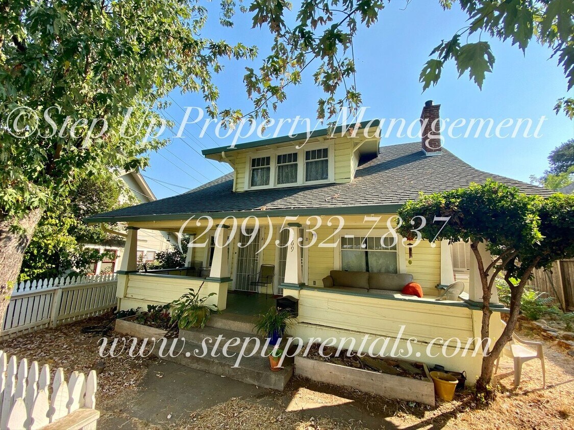 Primary Photo - 169 Barretta St